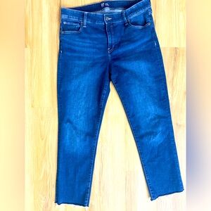 ❤️🤩Gap Classic Straight Fringed Denim High Rise Regular Dark Washed Jeans